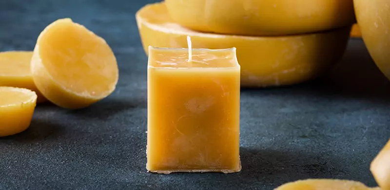 Bienenwachskerzen und Wachsblöcke zum Kaufen - reines Bienenwachs aus Thüringen