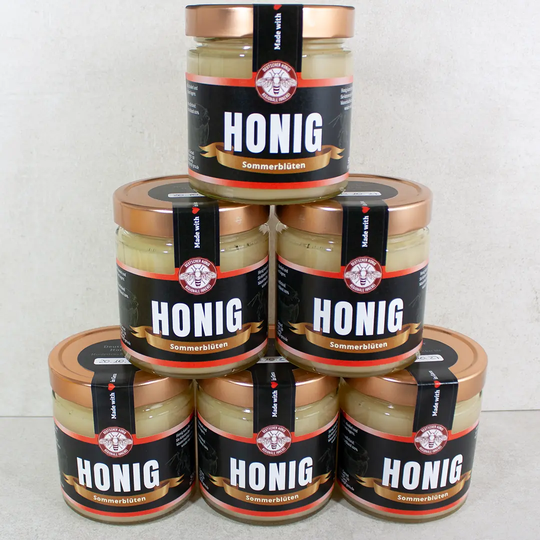6 Gläser Sommerblütenhonig 500g nebeneinander, goldgelb-cremig, von Imkerei Honigtopf Gera
